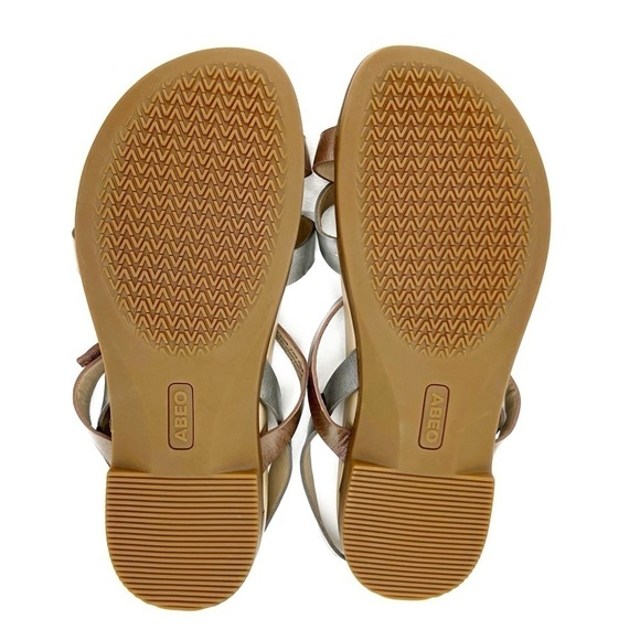 Abeo Kai Sandals - Picture 10 of 13